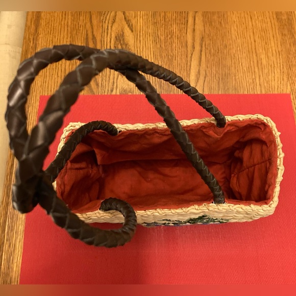 🌴🏝️🌴 Gorgeous Embellished Embroidered Summer Straw Tote - Picture 4 of 9